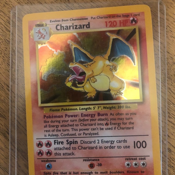 Charizard 1999 pristine - Picture 1 of 4